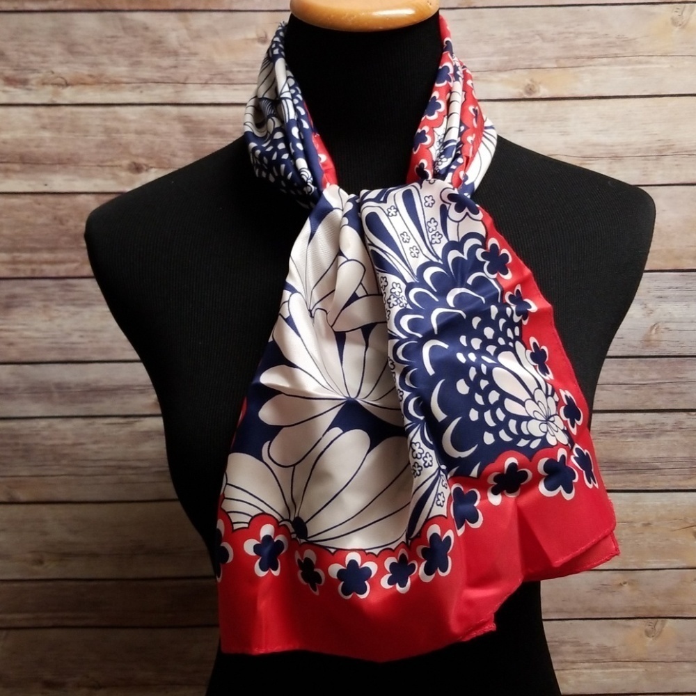 Vintage Scarf - Picture 2 of 6